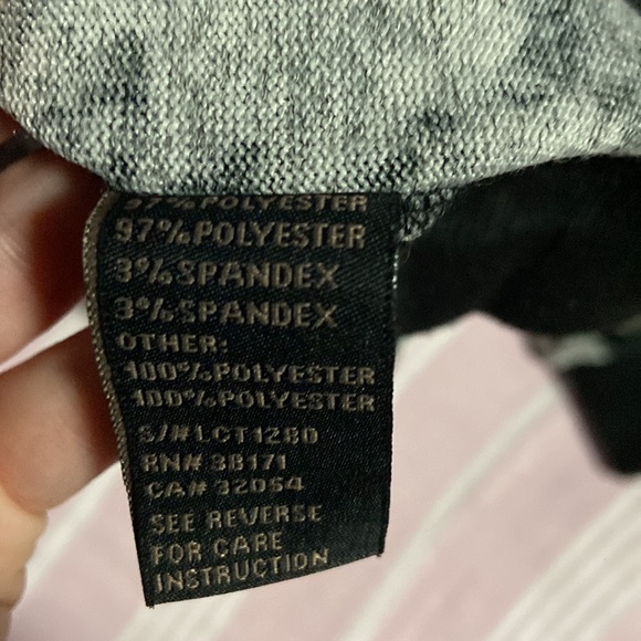 Lucca Couture Animal Print Sweater Size Medium - Picture 4 of 4